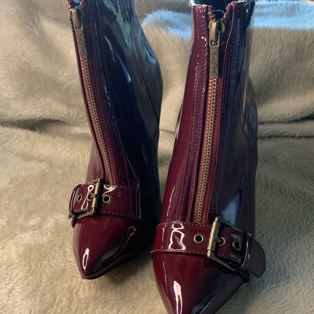 Michael Antonio burgundy patent booties size 7